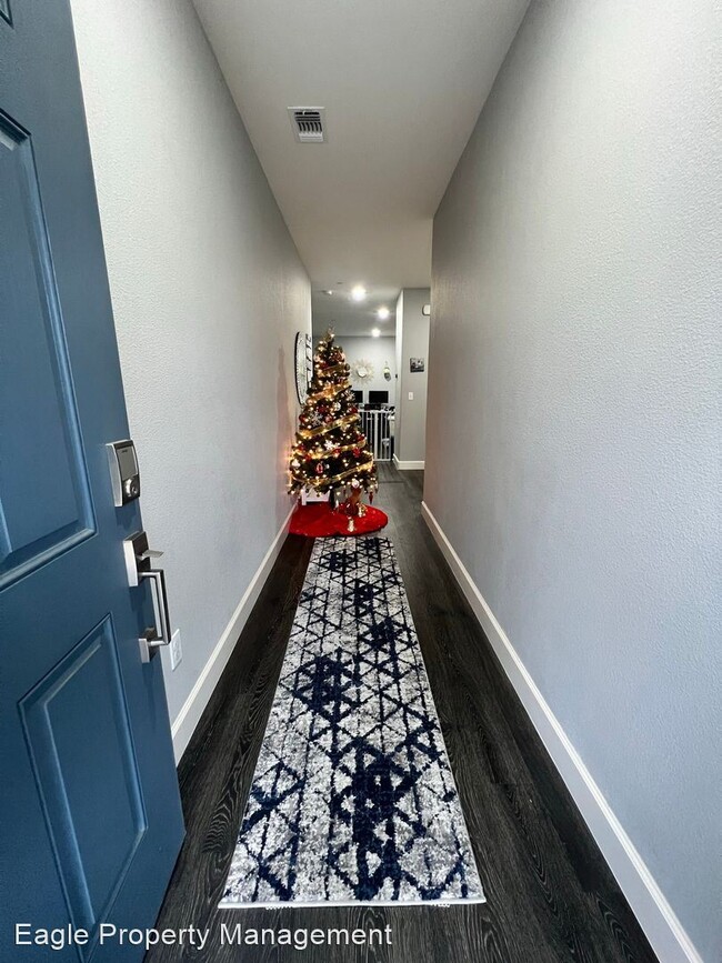 Building Photo - 5 br, 3 bath House - 2247 Mayhill Dr