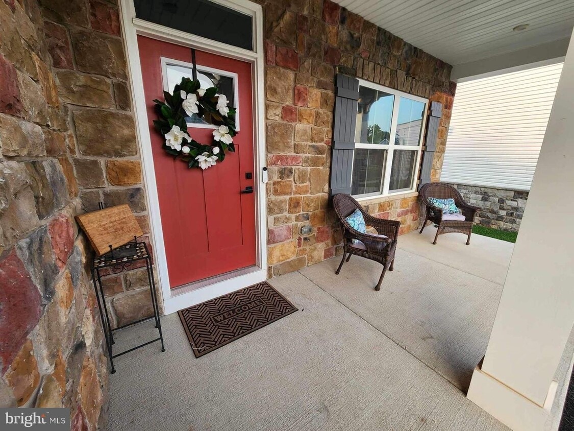 Primary Photo - 11317 Wheeler Ridge Dr