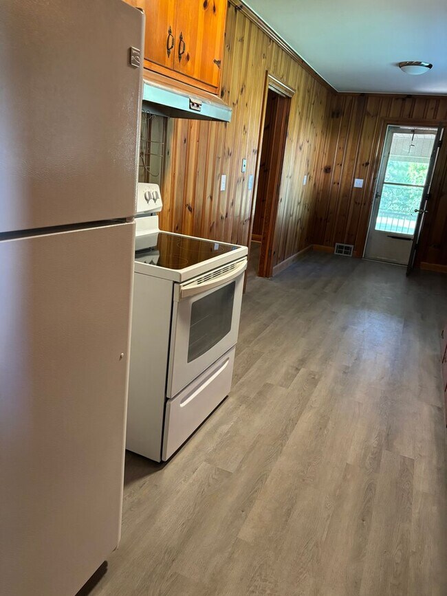 Foto del edificio - 2 Bedroom 1 Bath Convenient to I-85