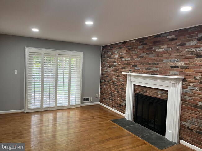 Building Photo - 1411 Kersey Ln