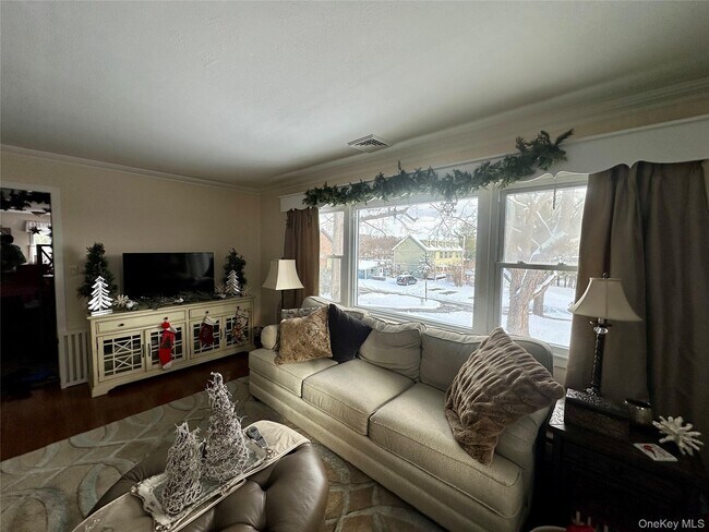 Foto del edificio - 11 Talmadge Ct