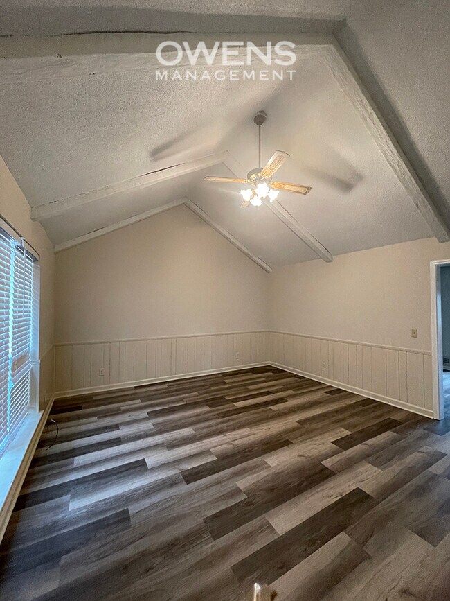 Foto del edificio - 3074 Lake Ranch Dr