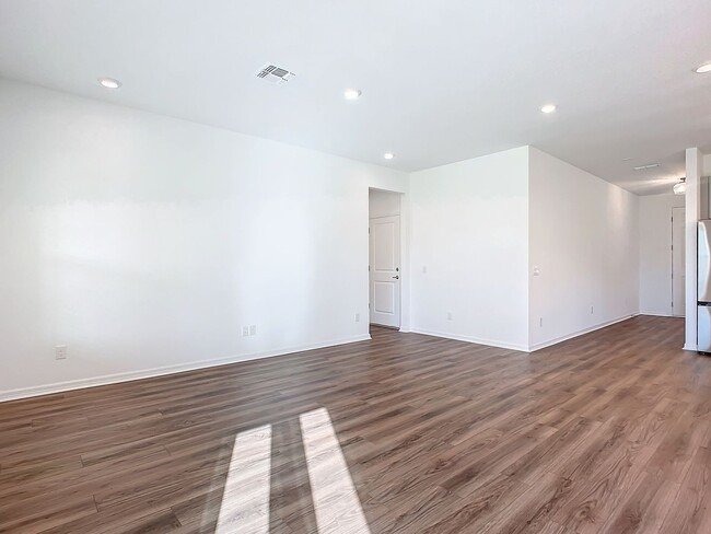 Building Photo - Welcome to Your Brand New Dream Home in Ha...