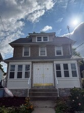 Building Photo - 77 Woods Ave