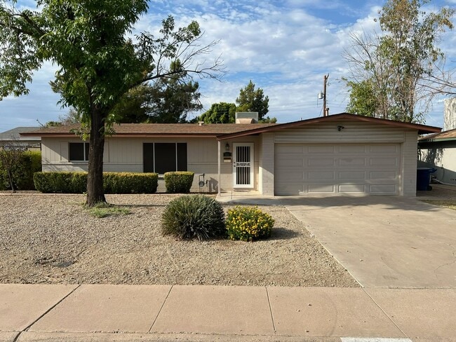 3 bedroom home in Tempe - 3 bedroom home in Tempe
