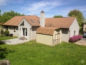 Building Photo - 10803 N Glade Ct
