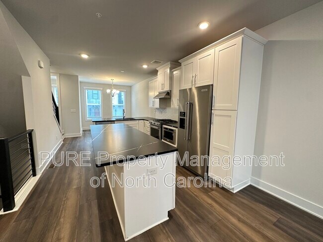 Building Photo - 2124 Terwilliger Trl