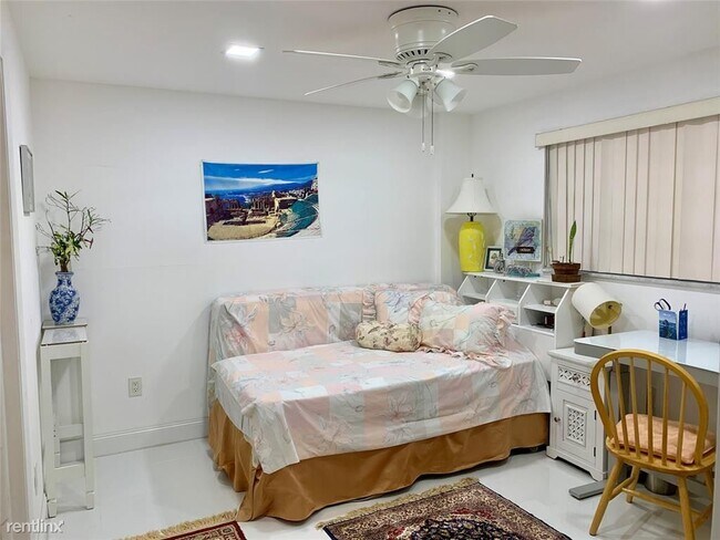 Building Photo - 2 br, 2 bath House - 367 S Federal Hwy Apt...