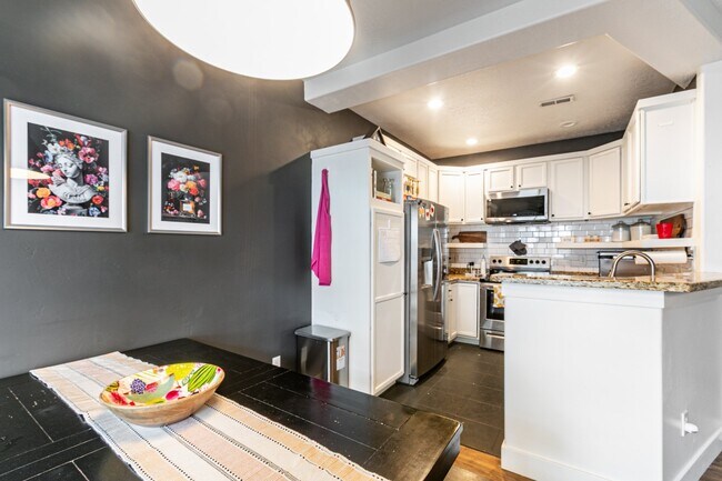 Foto del edificio - 14073 Chardonnay Way