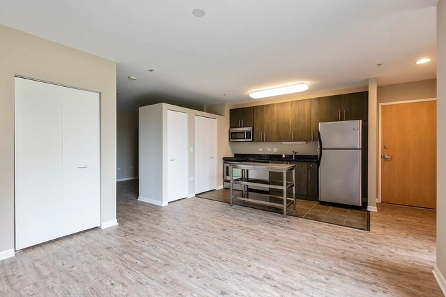 Foto del edificio - 1740 Oak Ave