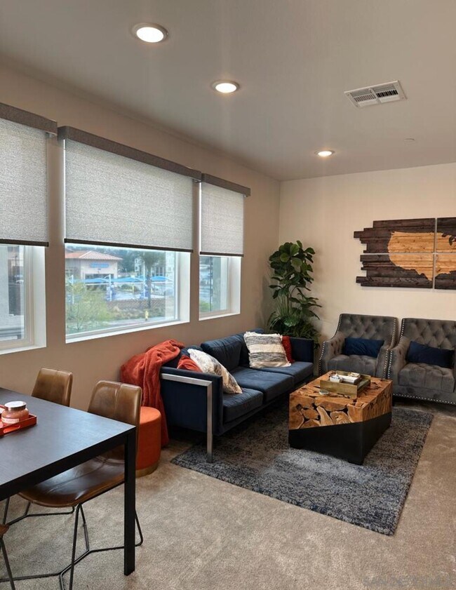 Building Photo - 2304 Stardust Gln