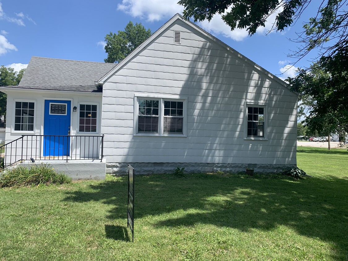 Primary Photo - 303 S Shirley St