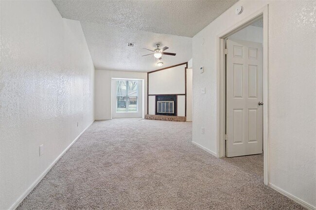 Foto del edificio - 6203 SE 47th St