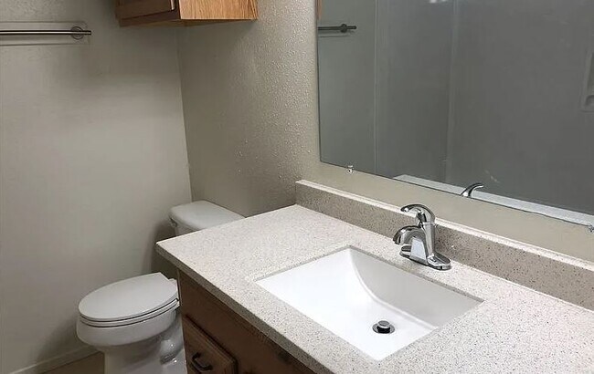 Foto del edificio - 3200 Cougar Trl