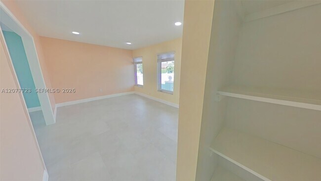 Foto del edificio - 8336 SW 10th St