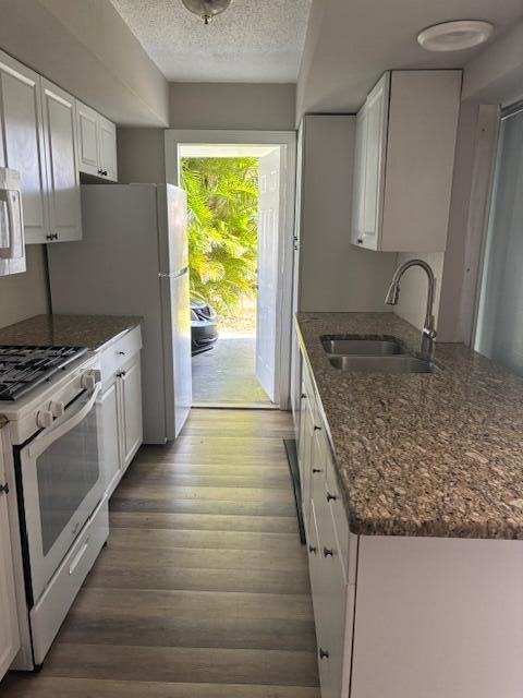 Building Photo - 1068 SE Floresta Dr