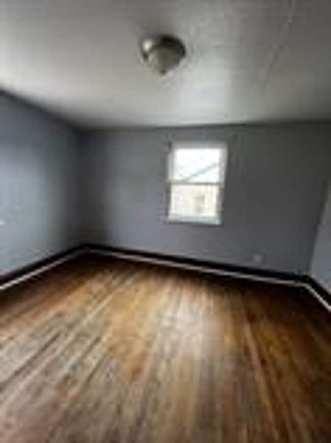 Foto del edificio - 1313 Fletcher Ave