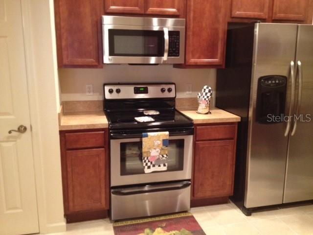 Foto del edificio - 3000 Laurel Park Ln