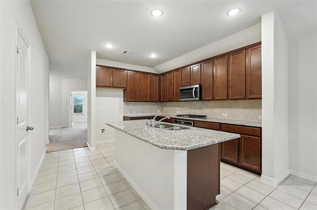 Foto del edificio - 6214 Heron Dr