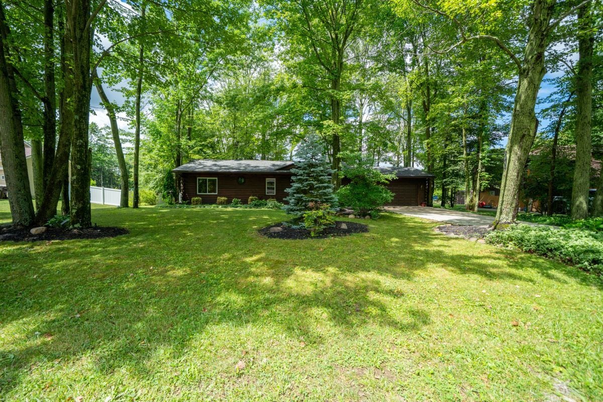 Building Photo - 8376 Cobblestone Ct