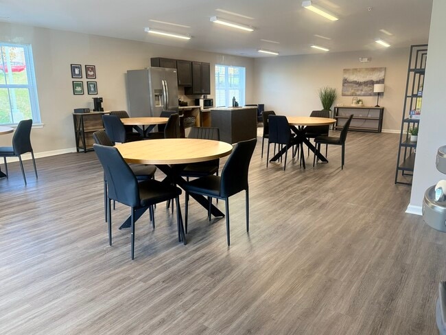 Building Photo - Overlook Ridge