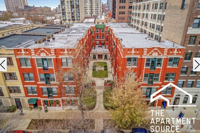 Building Photo - 432 W Surf St