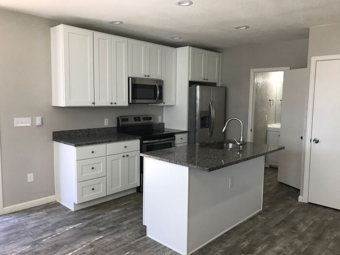 Primary Photo - Gorgeous Studio remodel!