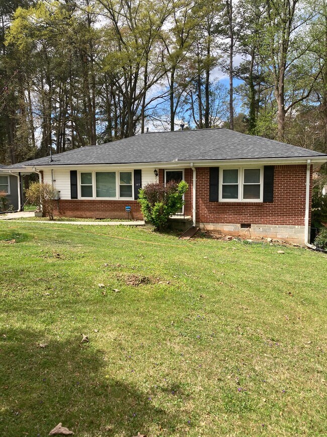 Foto del edificio - 1089 Longshore Dr