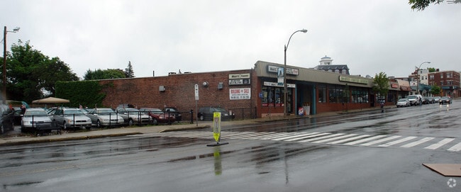 Building Photo - 519 on Broadway