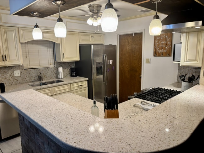 Photo - 9319 Rentur Dr Apartment