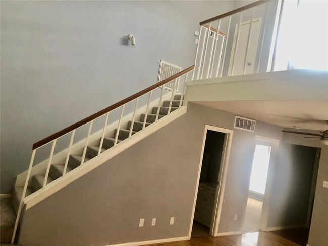 Foto del edificio - 3150 Walnut Bend Ln
