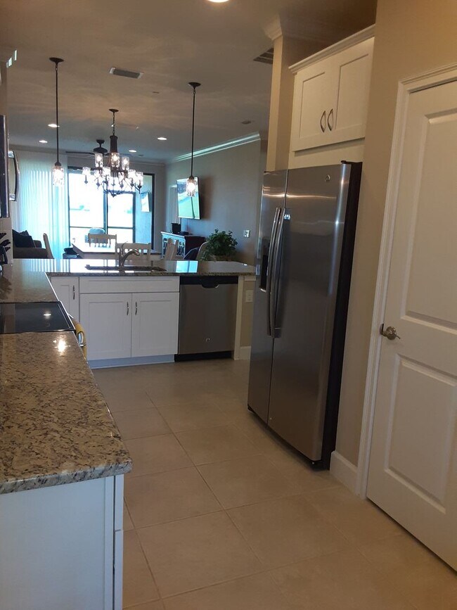 Foto del edificio - Seasonal/short term turnkey furnished Incr...