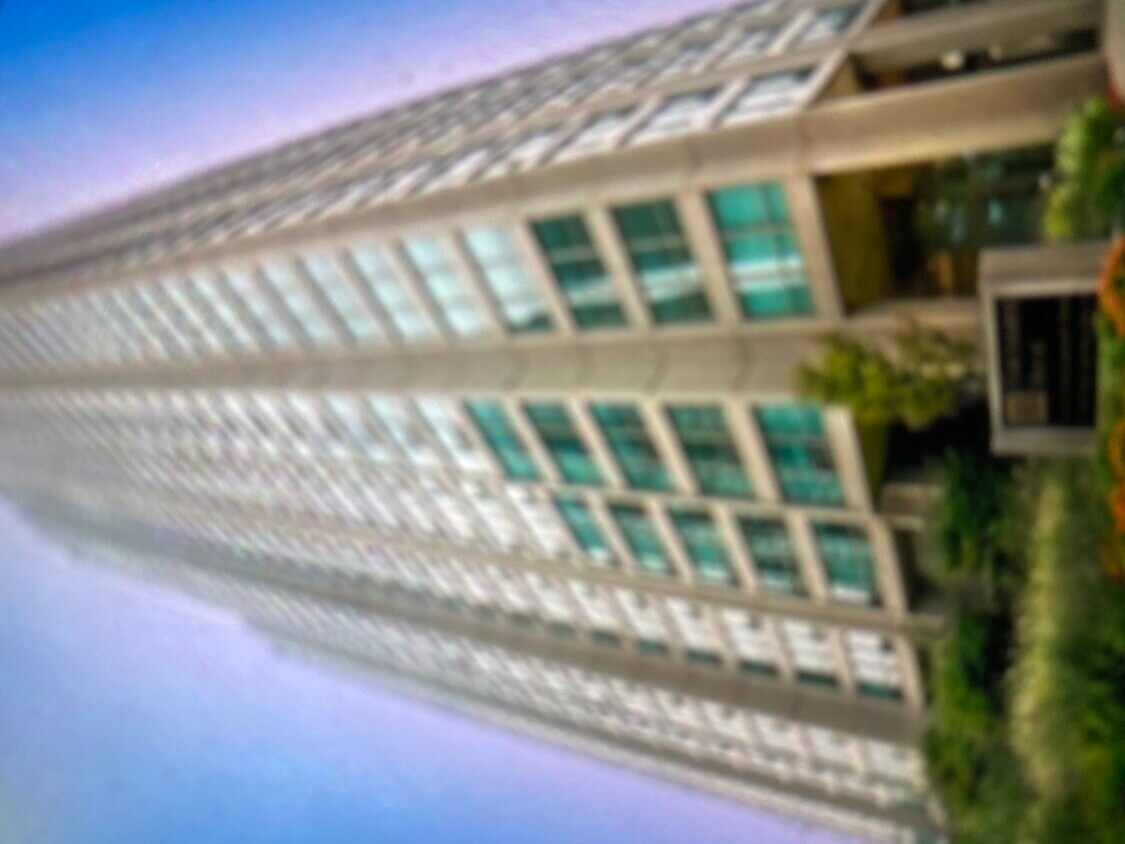 Foto principal - 10 E Ontario St