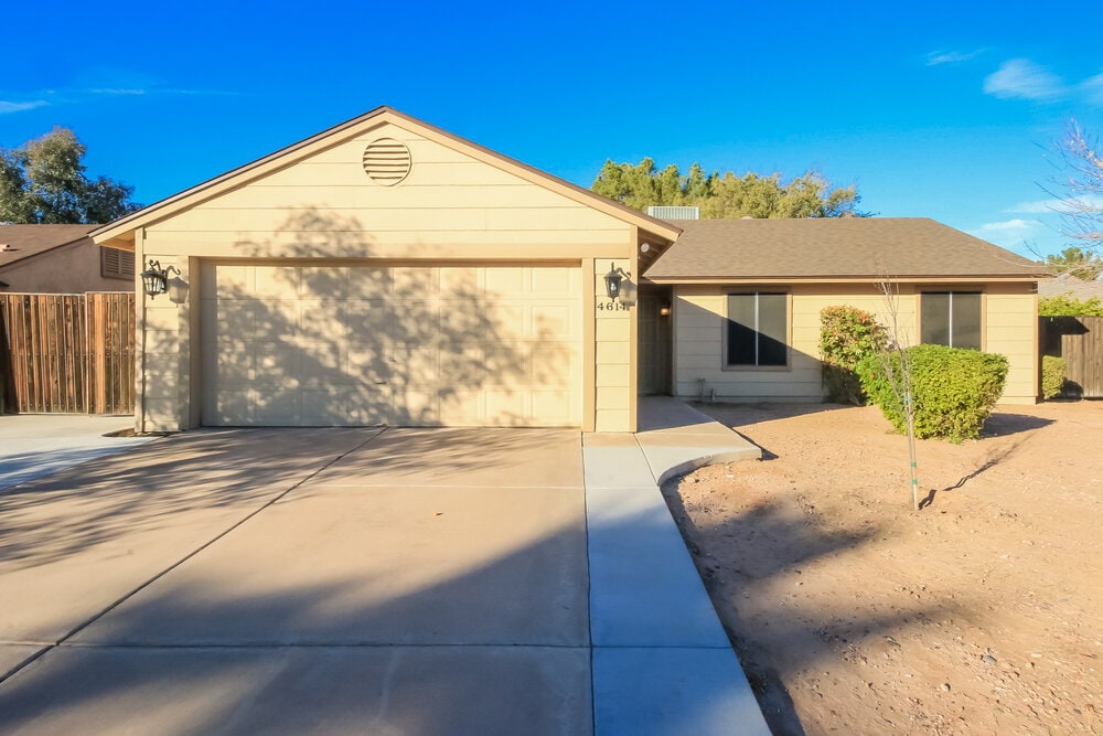 Foto principal - 4614 W Orchid Ln