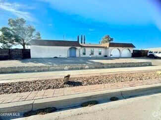 Building Photo - 351 Duanesburg St