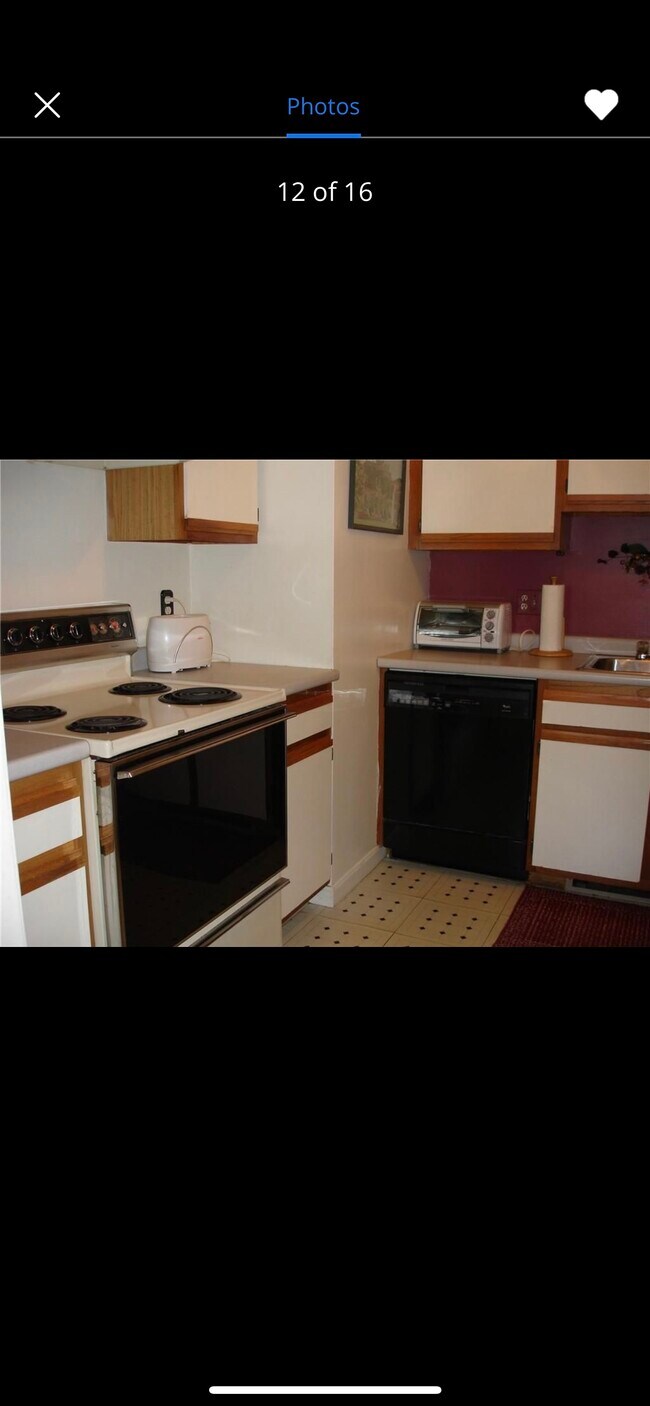 Building Photo - 200 Manville Hill Rd