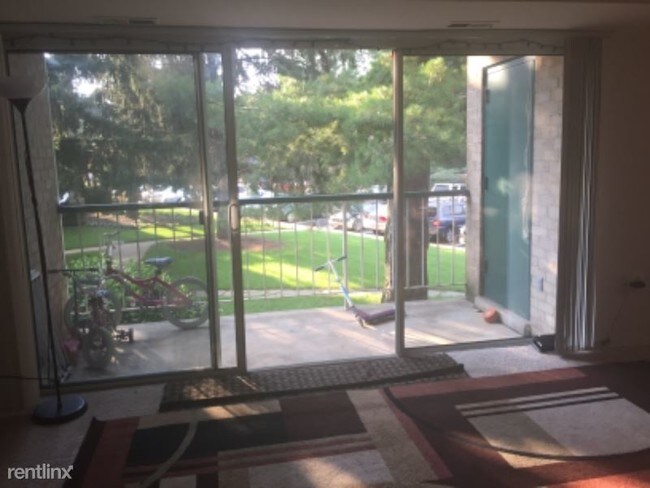 Foto del edificio - 8138 Prescott Dr