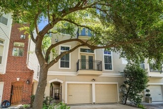 Building Photo - 4013 Blossom St