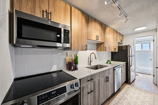 Building Photo - Verra Apartments