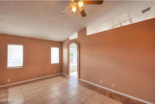 Building Photo - 3 br, 2 bath House - 10509 Rockcliff Ct. NW