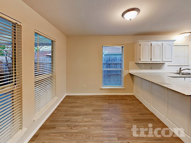 Foto del edificio - 836 Greenridge Dr