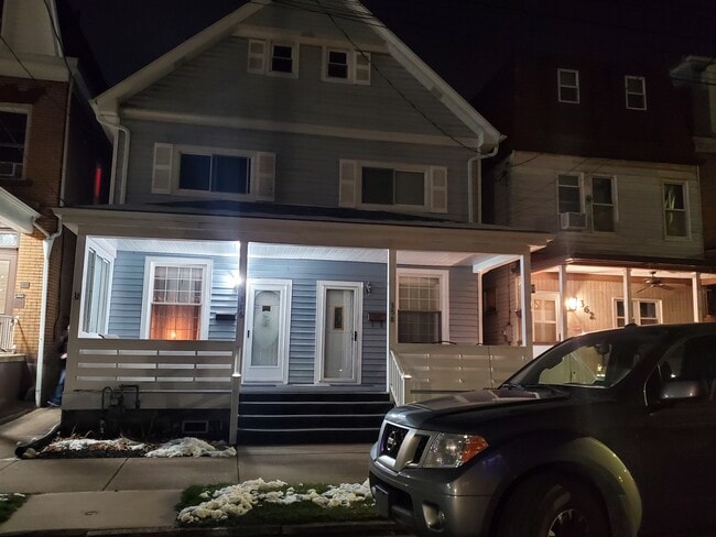 Building Photo - 356 2nd St