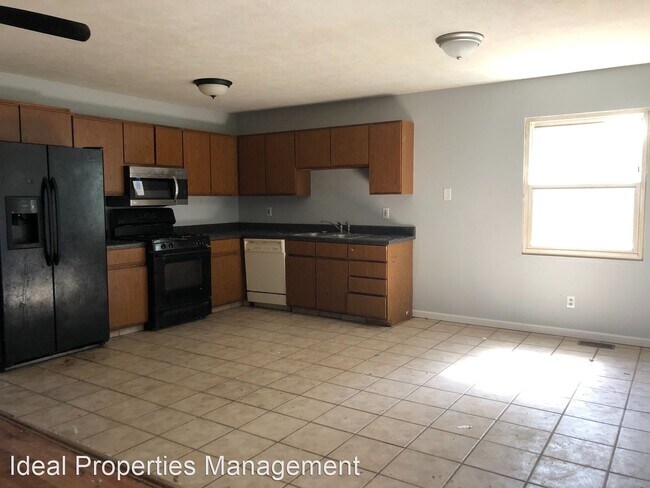 Foto del edificio - 4 br, 2 bath House - 1504 Brenda Court