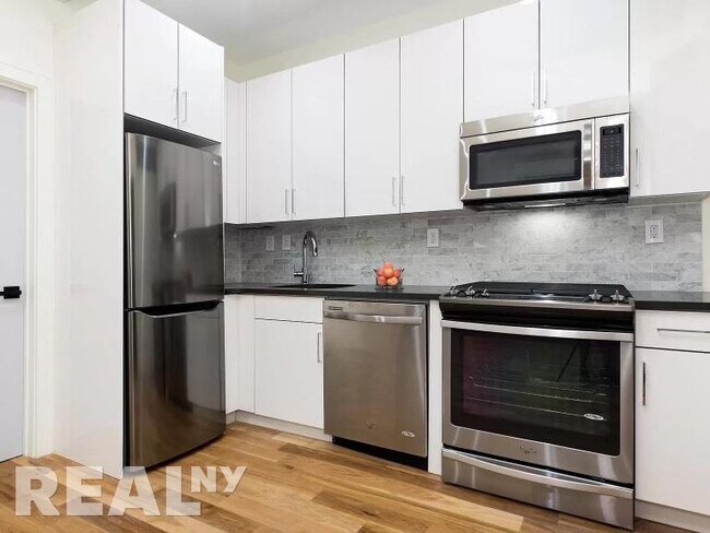Building Photo - 309 East 92nd Street