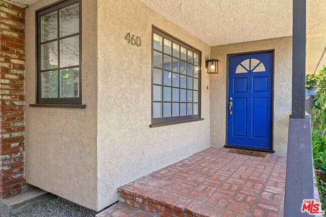 Building Photo - 460 Lincoln Blvd
