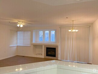 Building Photo - 6060 Ingleston Dr