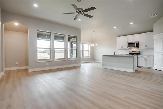 Foto del edificio - 401 Rock Meadow Dr
