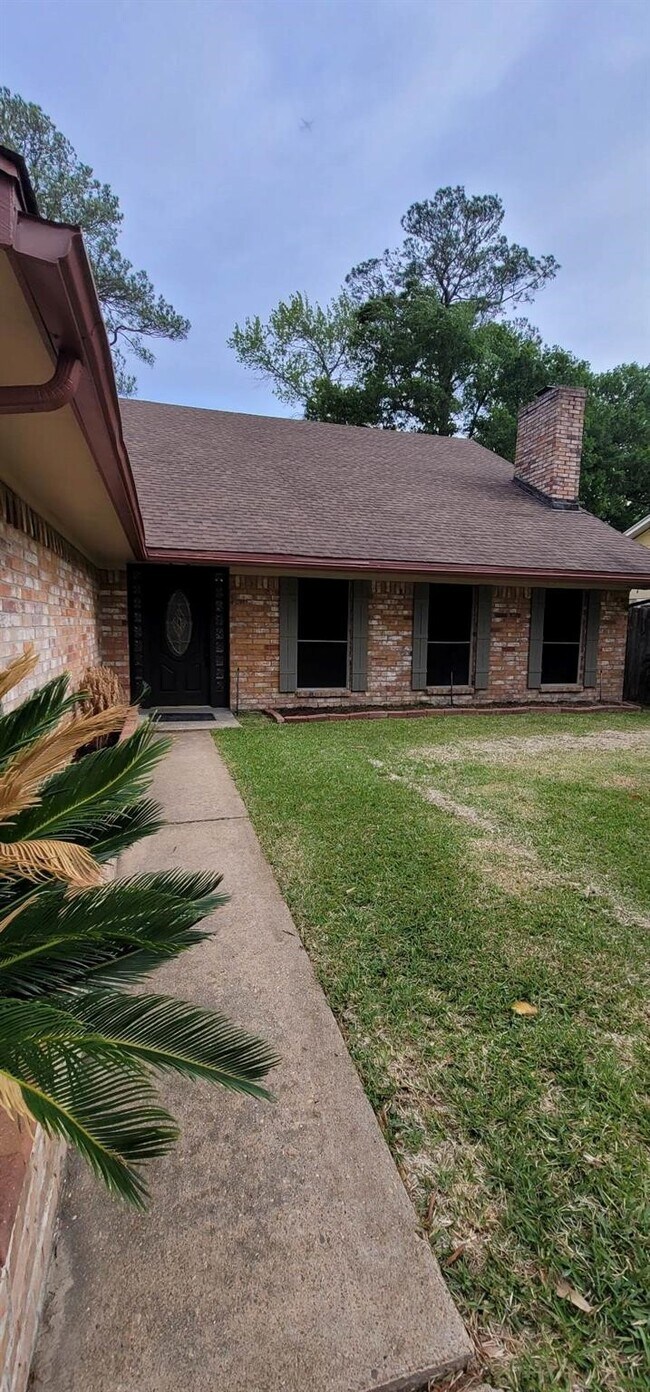 Foto del edificio - 9614 Charter Ridge Dr
