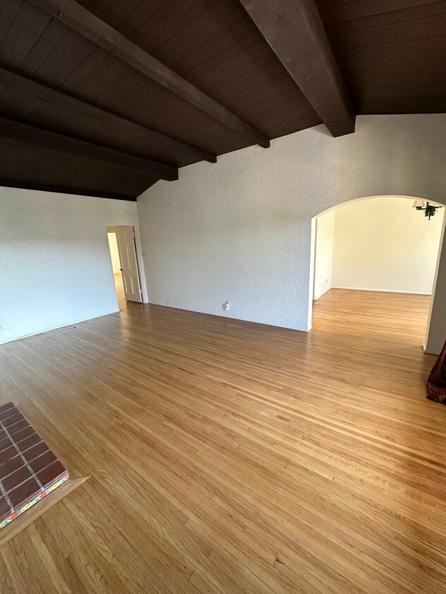 Primary Photo - 76 Granada Ave