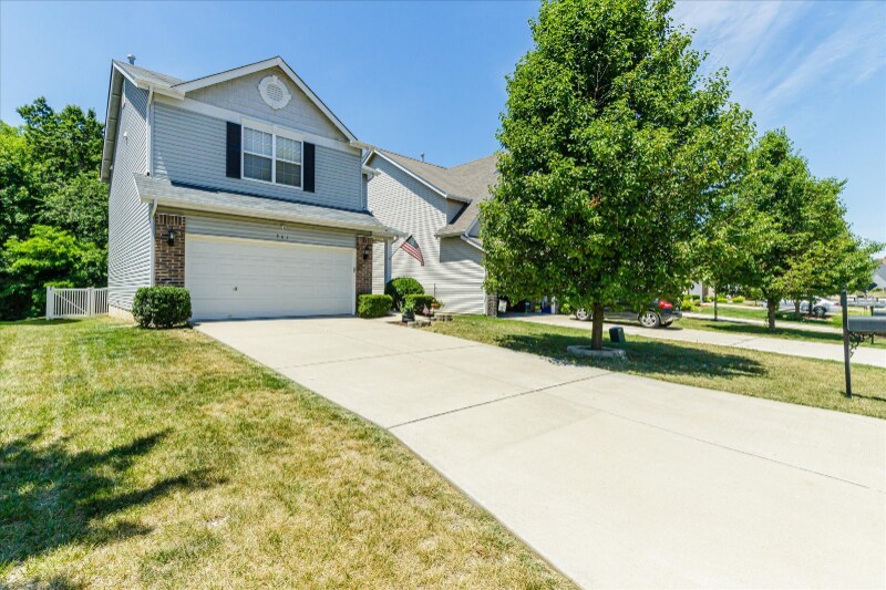 Primary Photo - 561 Parkgate Dr